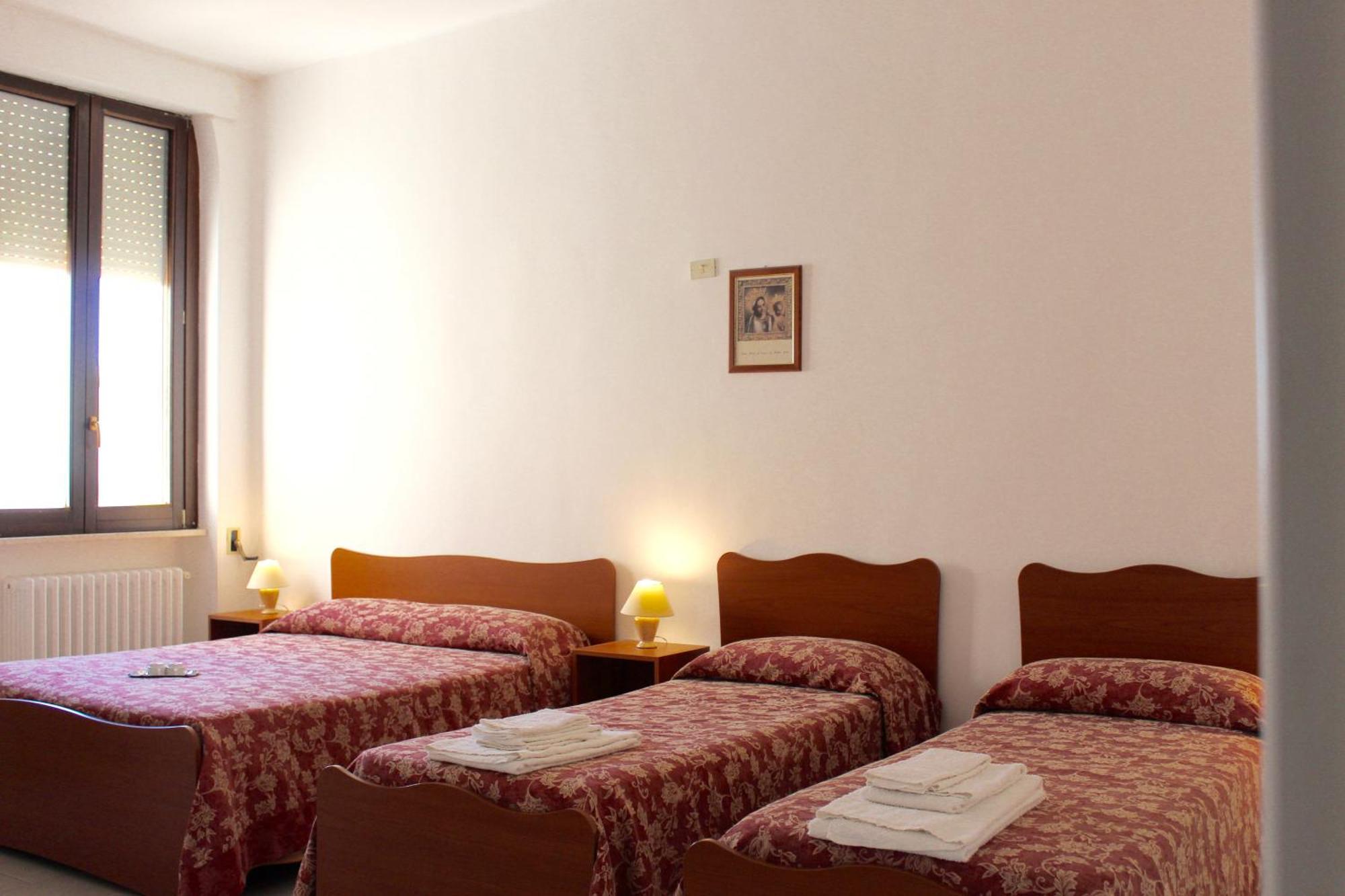Albergo Del Santuario Santa Maria di Leuca ภายนอก รูปภาพ