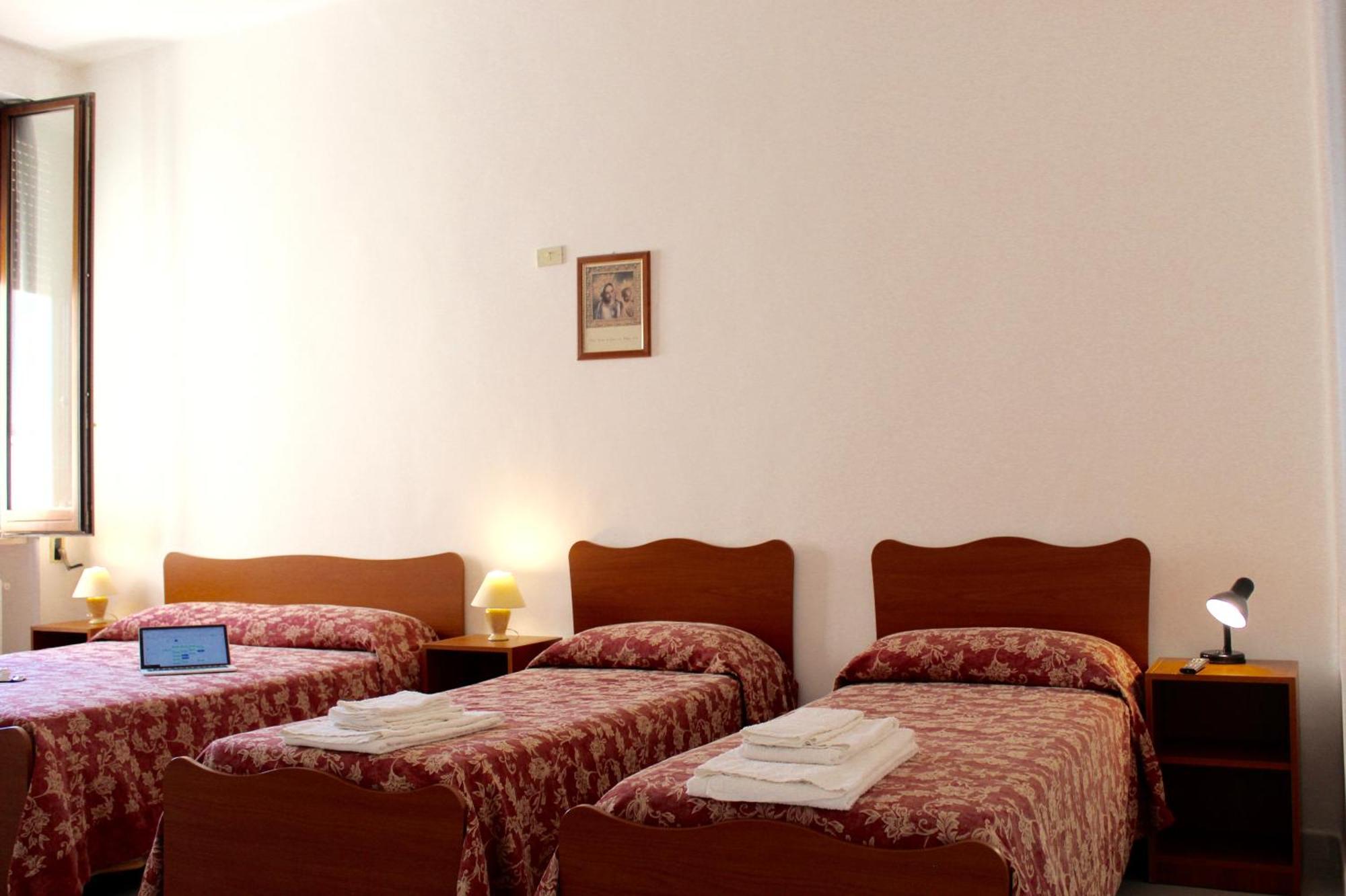 Albergo Del Santuario Santa Maria di Leuca ภายนอก รูปภาพ