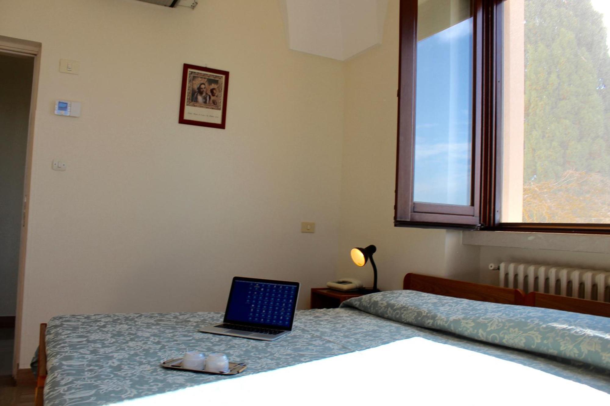 Albergo Del Santuario Santa Maria di Leuca ภายนอก รูปภาพ