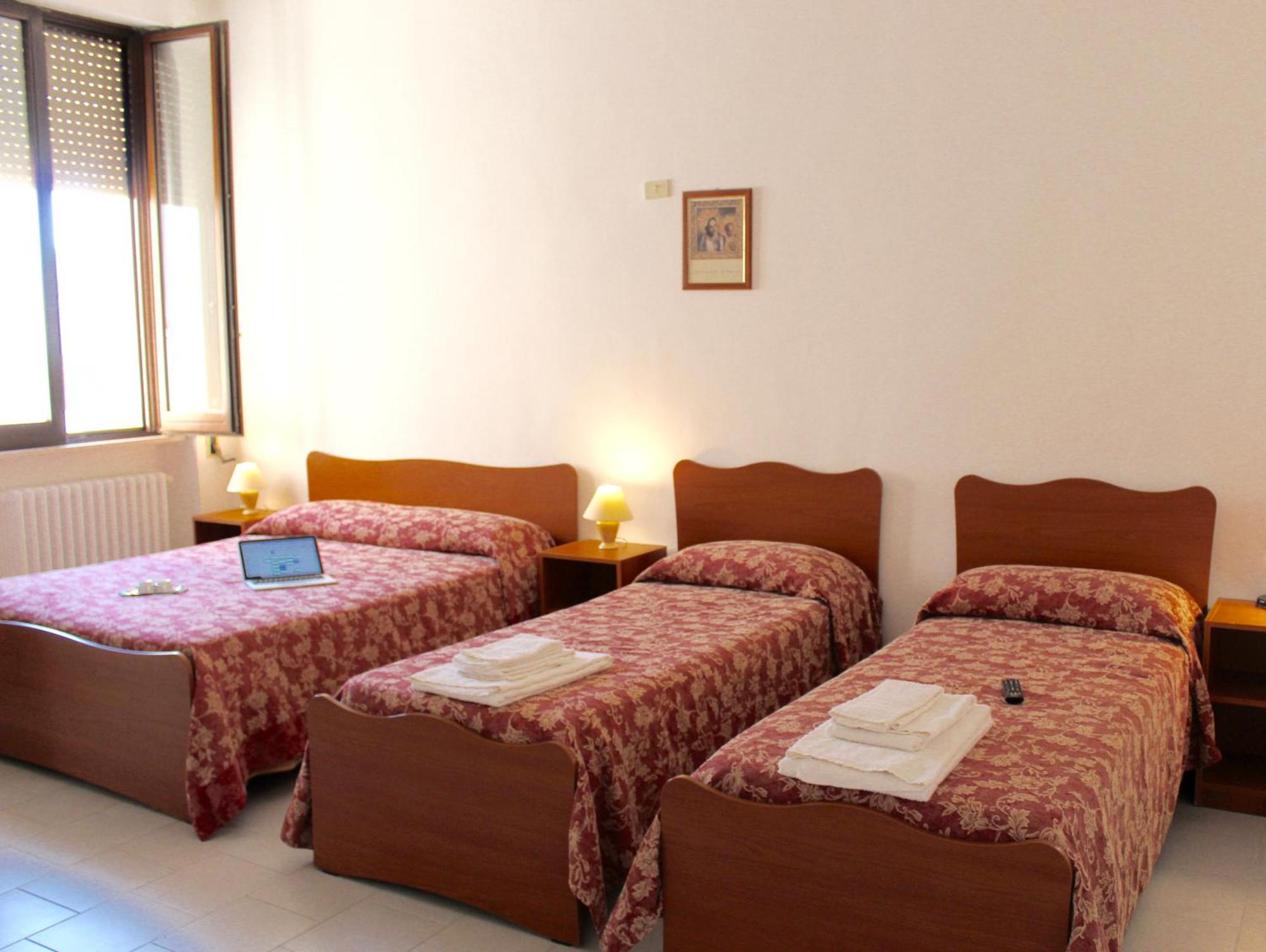 Albergo Del Santuario Santa Maria di Leuca ภายนอก รูปภาพ